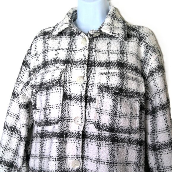 H&M Boucle Jacket Textured Tweed Black & White Plaid Button Front Pockets EUC  S - Picture 3 of 8